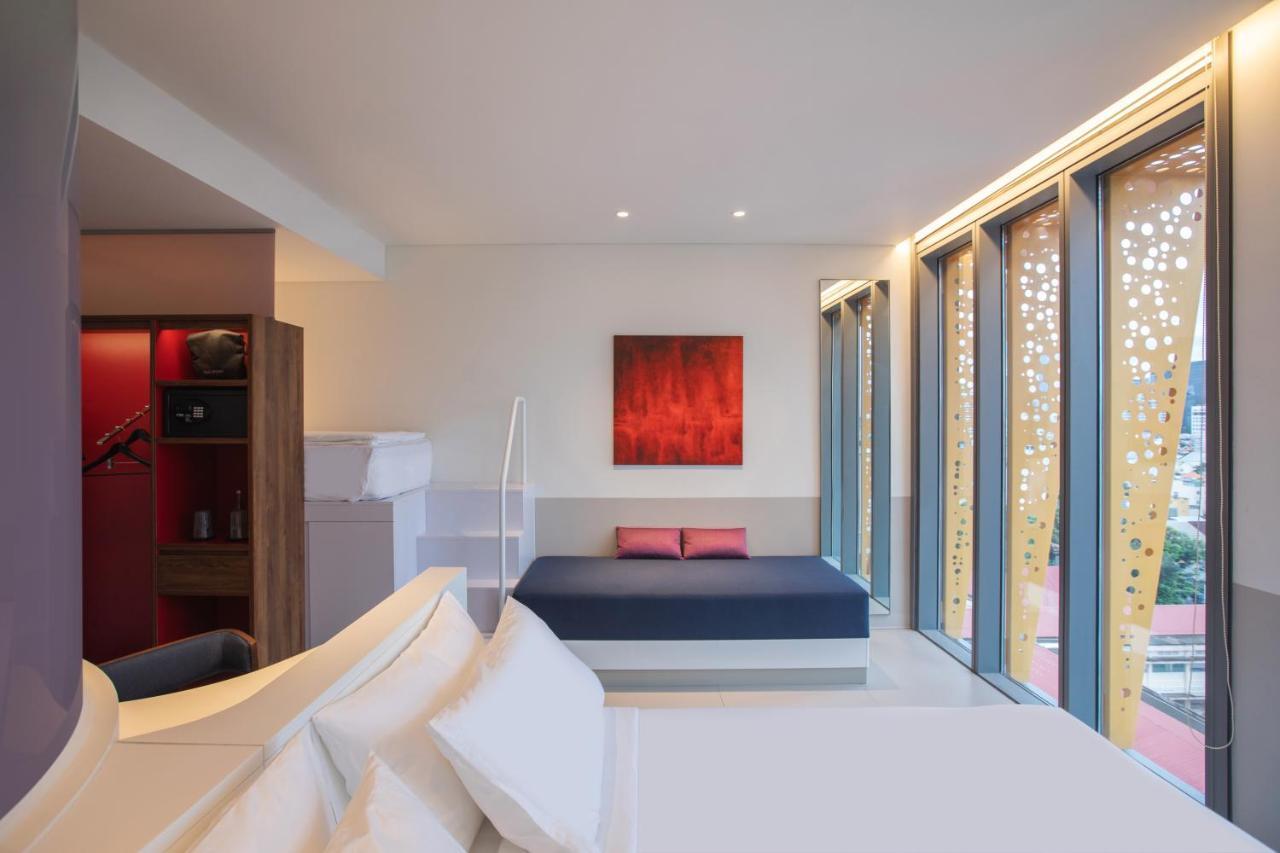 Wink Icon Hotel Danang Riverside - Luxury Suites - 24Hrs Stay & Rooftop Pool Bar Exterior photo